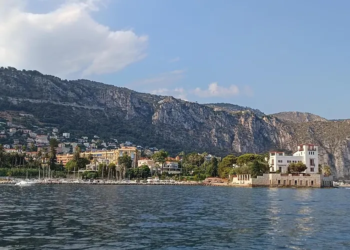 Studette La Fourmi proche centre et plage