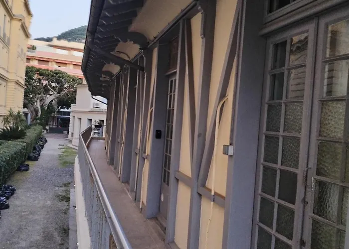 Studette La Fourmi proche centre et plage